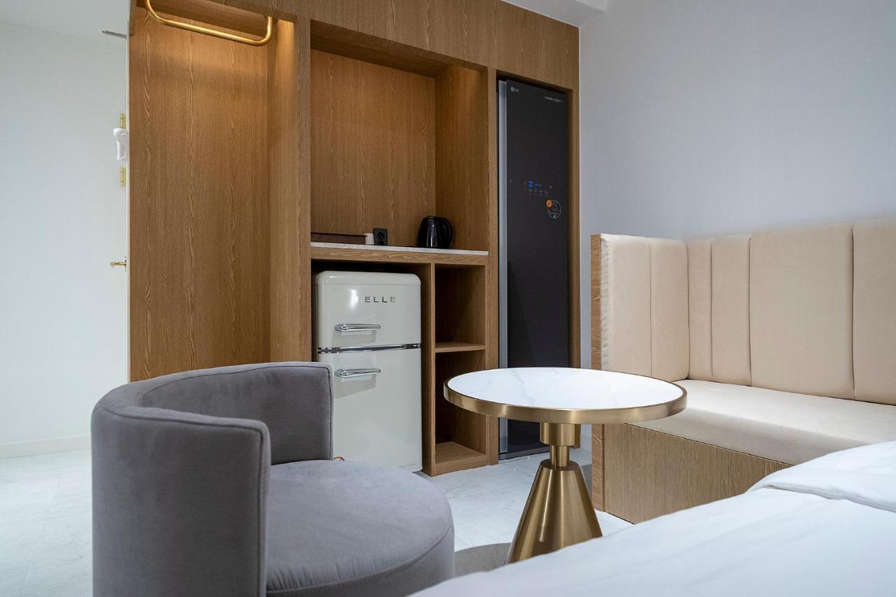 Hotel Classy Seoul Bagian luar foto